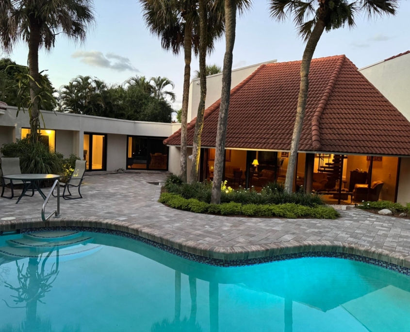 20251119182552510335000000-o